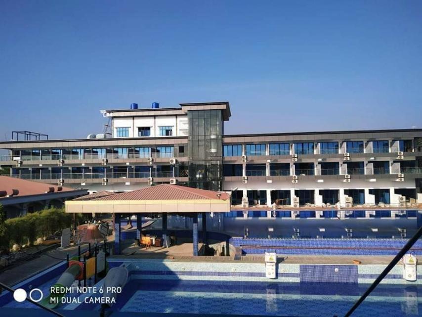 Excel River View Hotel