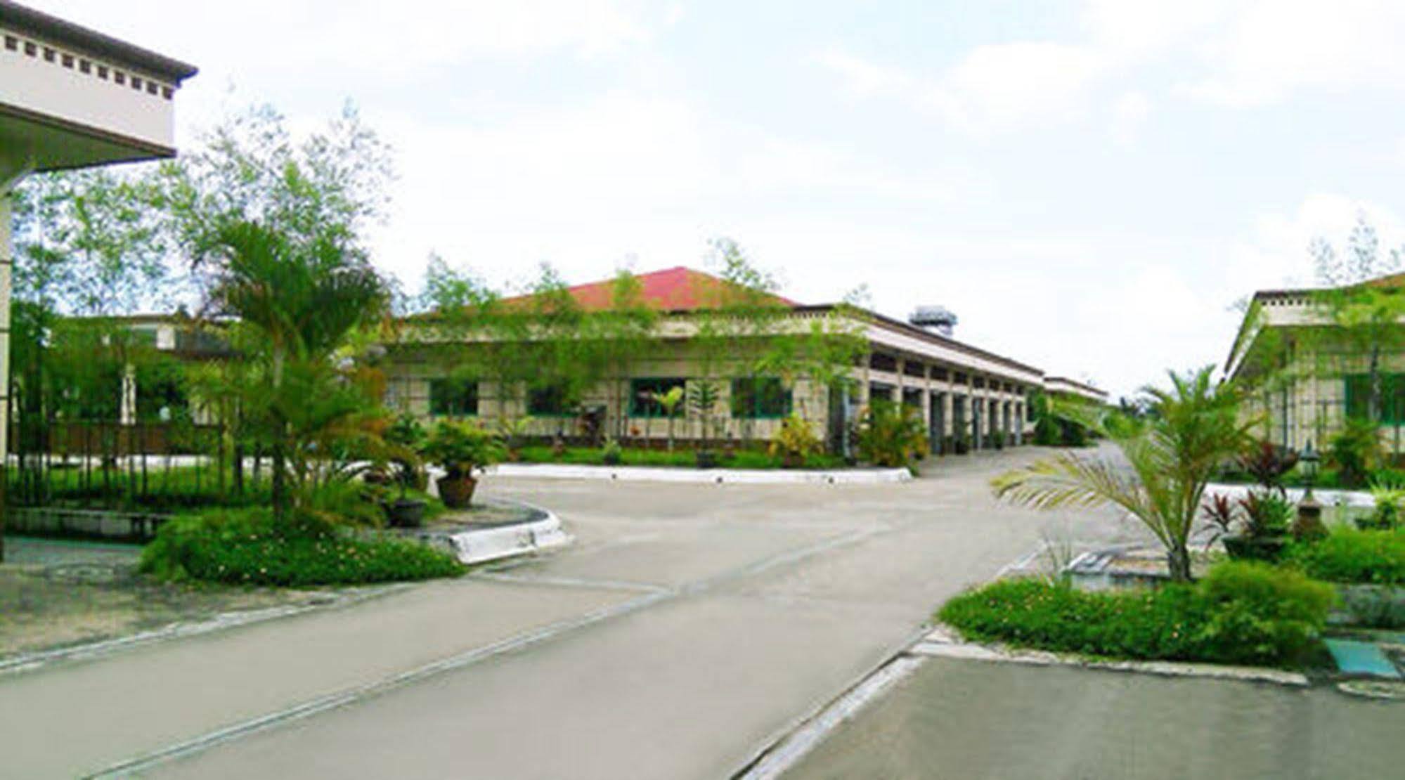 Excel River View 3*
